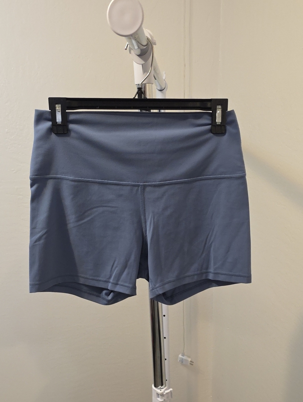 lululemon athletica High-Rise Bike Shorts in Dusty Blue